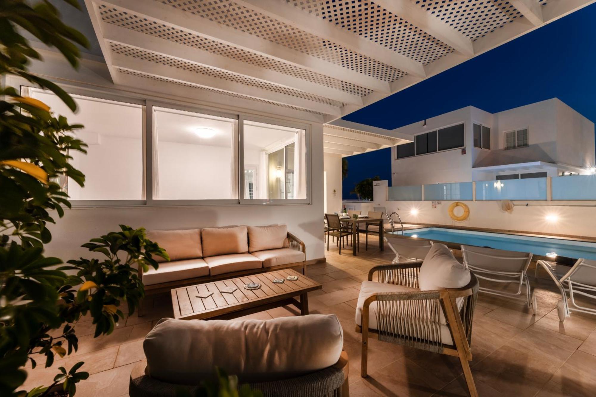 Villa Atlantica - Heated Pool In Playa Blanca Extérieur photo